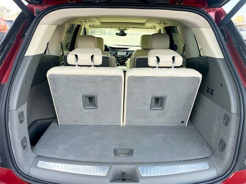 Used 2024 Cadillac XT6 Premium Luxury w/ Technology Package image 28