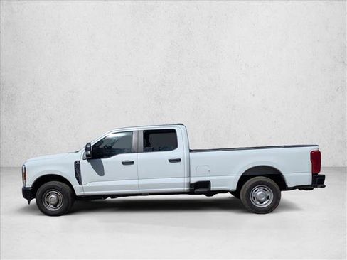 Used 2025 Ford F250 XL image 8