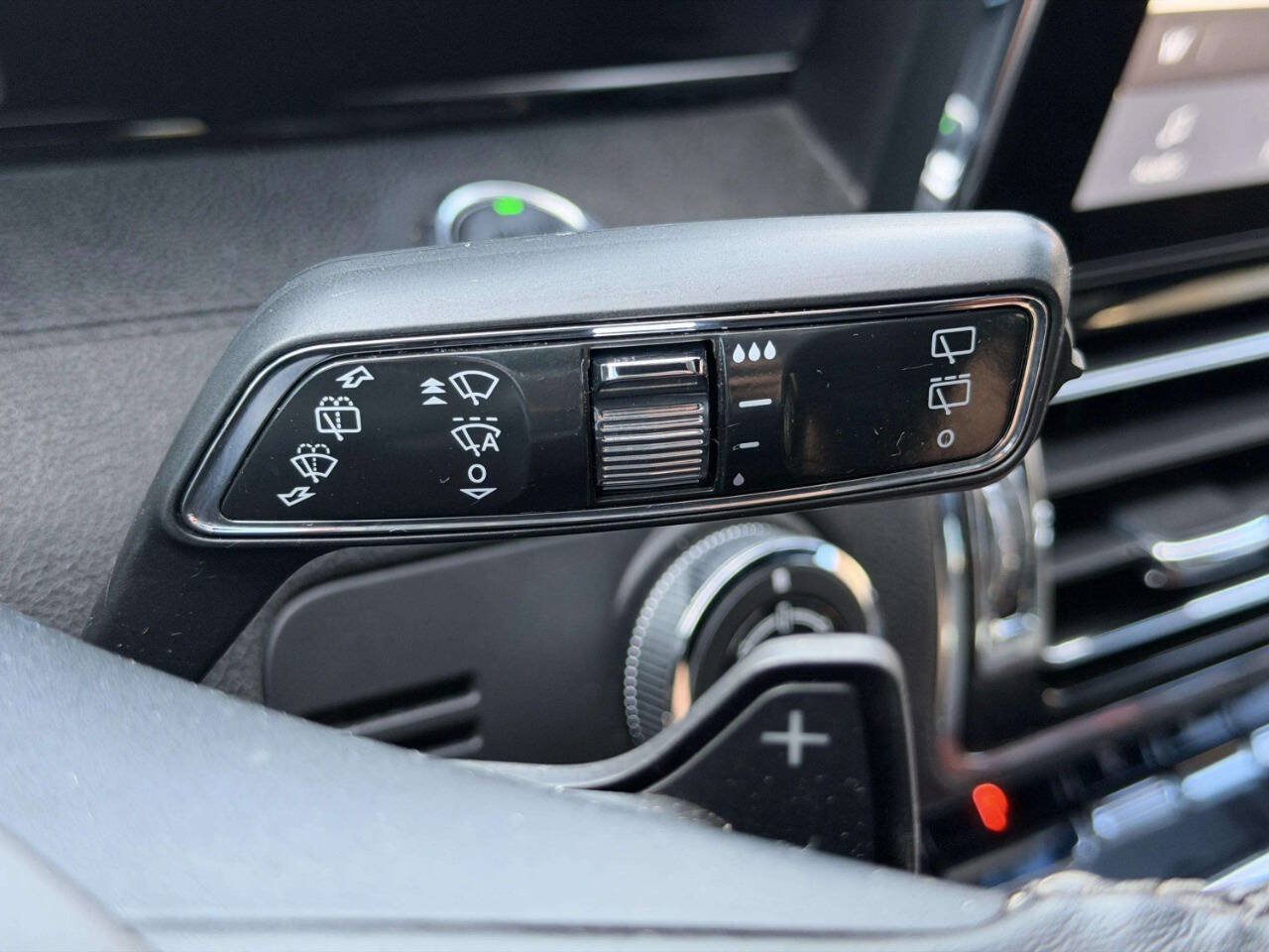 Used 2020 Lincoln Navigator L Reserve AWD/4WD image 39