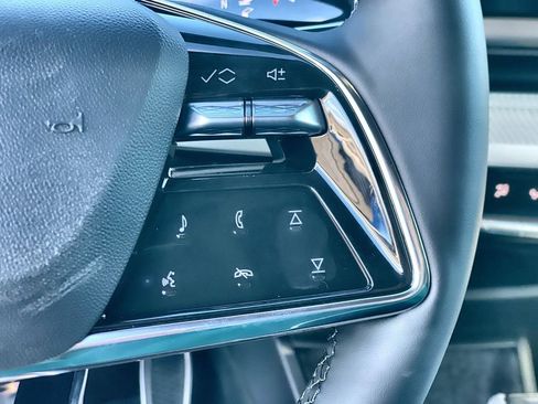 New 2026 Cadillac Optiq Luxury 1 image 21