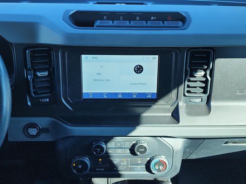 Used 2022 Ford Bronco Big Bend w/ Sasquatch Package image 24