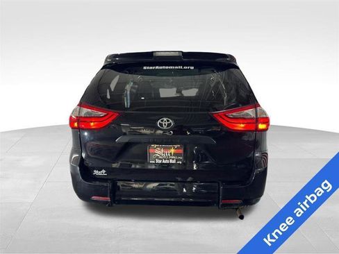 Used 2020 Toyota Sienna L FWD image 6