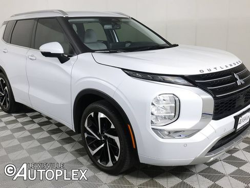 Used 2024 Mitsubishi Outlander SEL FWD image 3