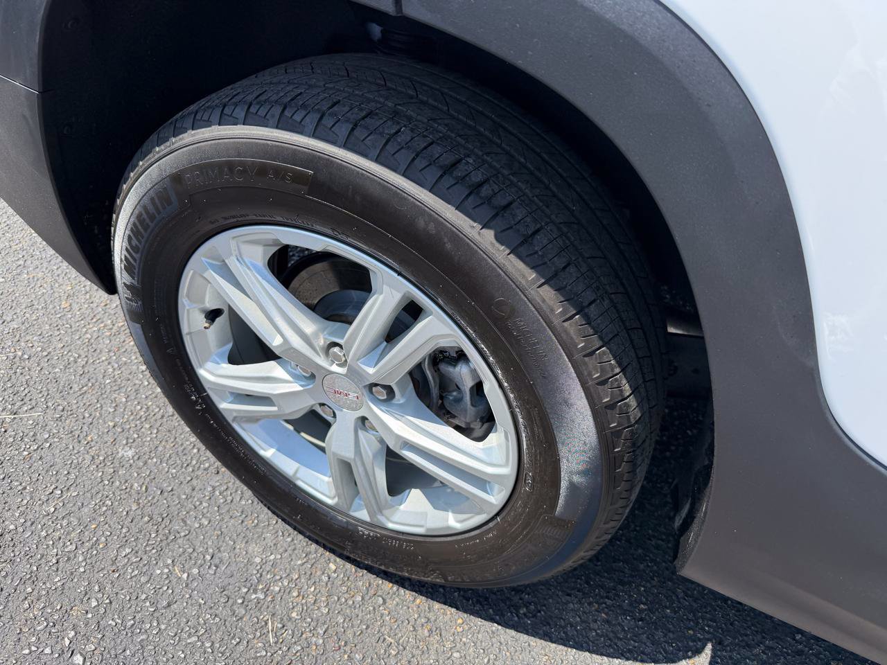 Used 2023 GMC Terrain SLE FWD image 15