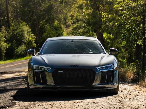 Used 2017 Audi R8 V10 AWD/4WD image 10
