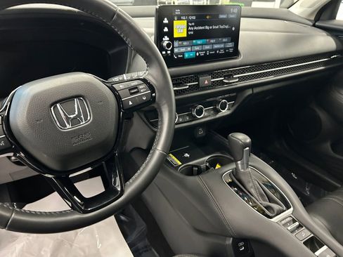 Certified 2024 Honda HR-V EX-L image 11