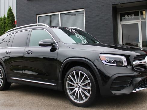 Used 2023 Mercedes-Benz GLB 250 4MATIC image 10