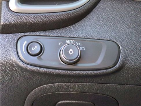 Certified 2020 Chevrolet Trax LS w/ Tint and Cruise Package image 18