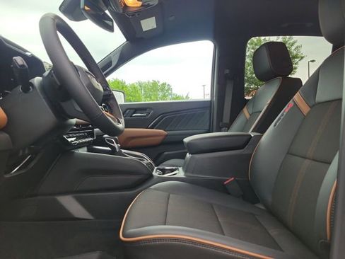 New 2026 GMC Canyon AT4 AWD/4WD image 12