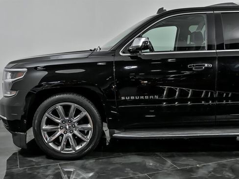 Used 2015 Chevrolet Suburban LTZ image 6