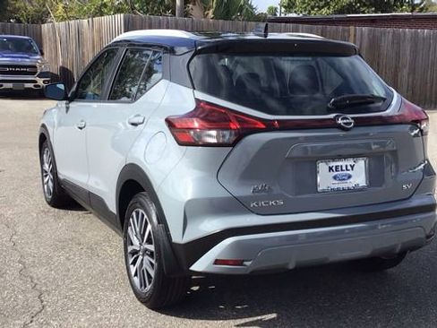 Used 2024 Nissan Kicks SV image 7