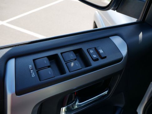 Used 2022 Toyota 4Runner Limited AWD/4WD image 19