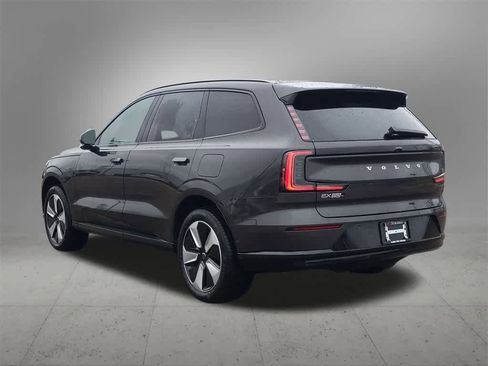 New 2025 Volvo EX90 Plus image 4