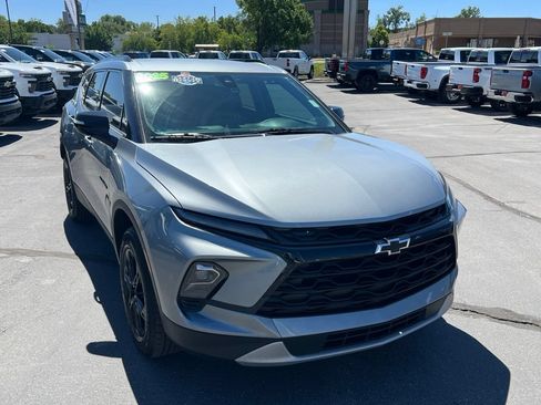 Used 2024 Chevrolet Blazer LT w/ Midnight/Sport Edition FWD image 5