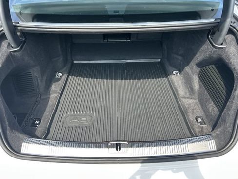 Used 2024 Audi A8 L 3.0T AWD/4WD image 37