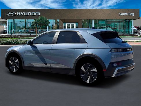 New 2026 Hyundai Ioniq 5 SEL RWD image 4