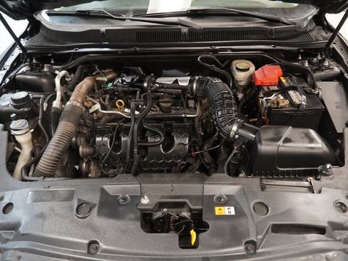 Used 2013 Ford Taurus SEL FWD image 37