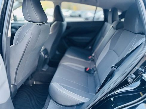 Used 2025 Subaru Crosstrek 2.0i Premium image 24