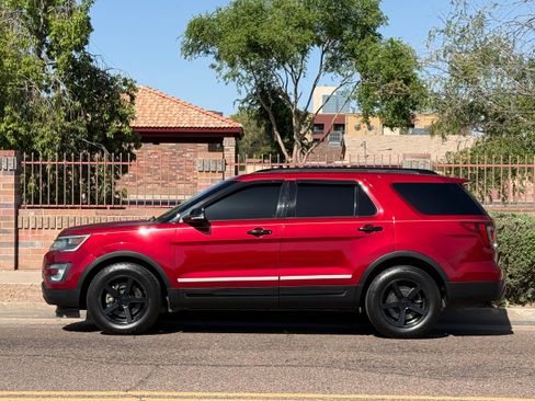 Used 2017 Ford Explorer Sport w/ Equipment Group 401A AWD/4WD image 3