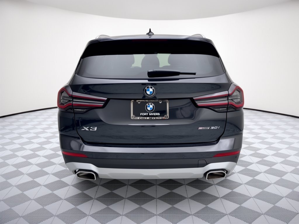 Used 2024 BMW X3 sDrive30i w/ Premium Package RWD image 11