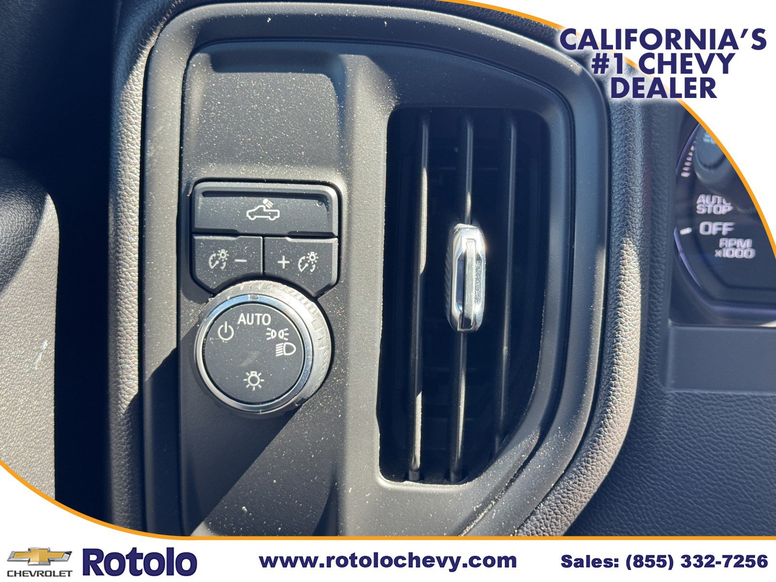 Used 2025 Chevrolet Silverado 1500 Custom RWD image 25