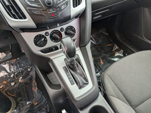 Used 2014 Ford Focus SE image 4