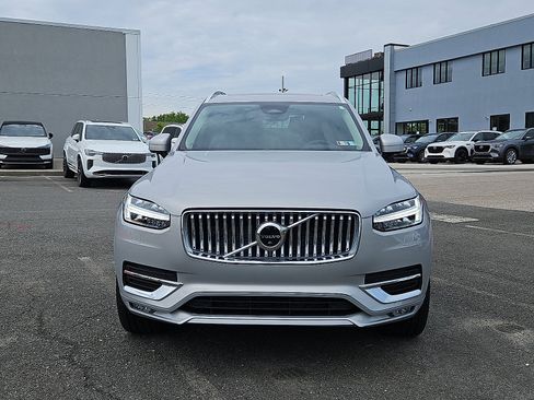 Used 2023 Volvo XC90 B6 Plus w/ Protection Package Premier AWD/4WD image 2