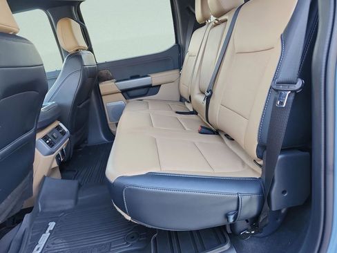 Used 2023 Ford F150 Lariat w/ Max Trailer Tow Package image 20