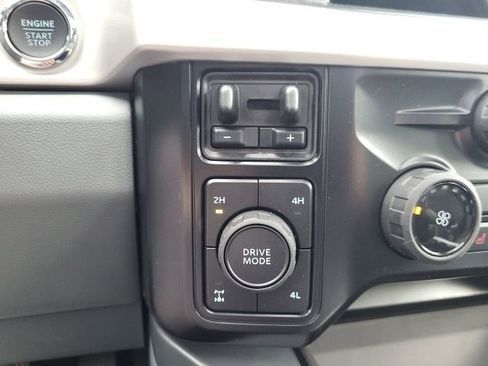 New 2025 Ford F350 XLT w/ Black Appearance Package image 22