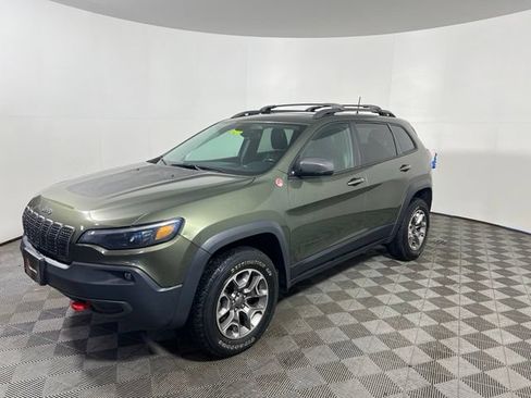 Used 2020 Jeep Cherokee Trailhawk w/ Comfort/Convenience Group AWD/4WD image 4