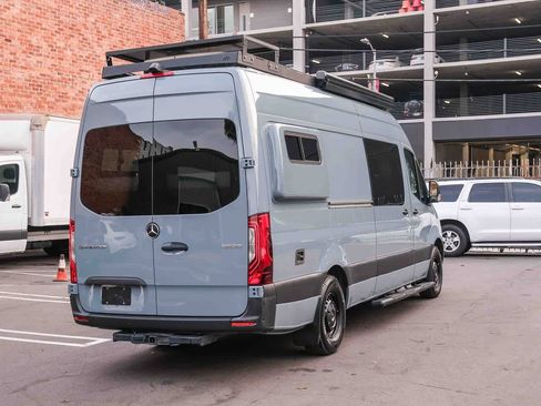 Used 2023 Mercedes-Benz Sprinter 2500 image 3