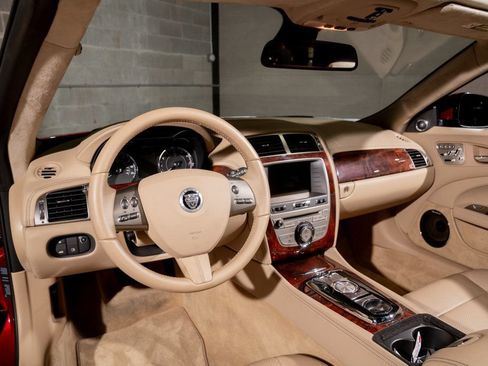 Used 2010 Jaguar XK Convertible RWD image 17