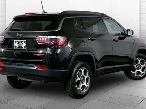 Used 2022 Jeep Compass Trailhawk AWD/4WD image 13