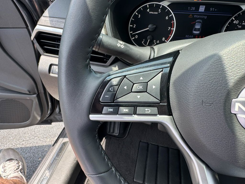 Used 2024 Nissan Altima 2.5 SL FWD image 23