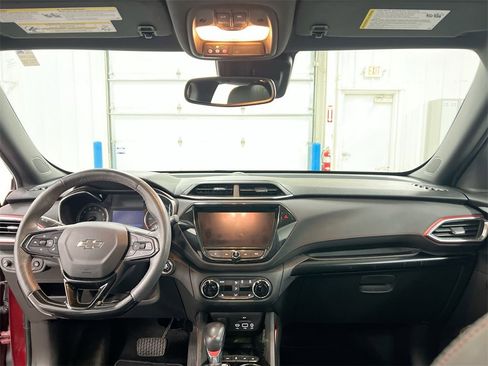 Certified 2022 Chevrolet TrailBlazer RS w/ Sun and Liftgate Package image 10