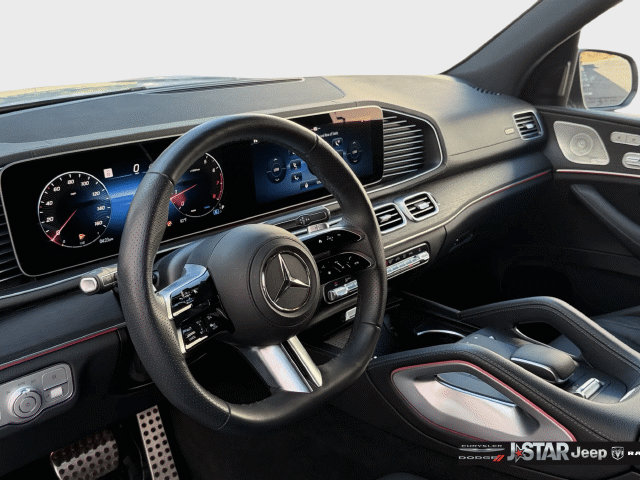 Used 2025 Mercedes-Benz GLS 450 4MATIC w/ AMG Line Exterior image 33