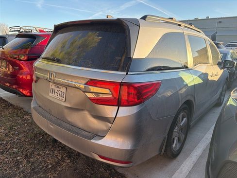 Used 2018 Honda Odyssey EX image 6