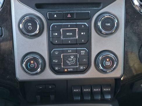 Used 2015 Ford F350 Platinum image 18