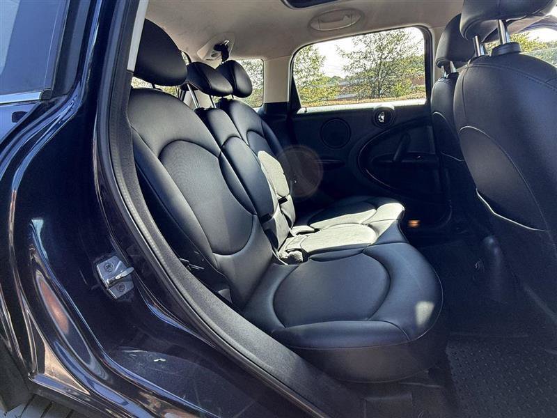 Used 2012 MINI Cooper Countryman FWD image 16