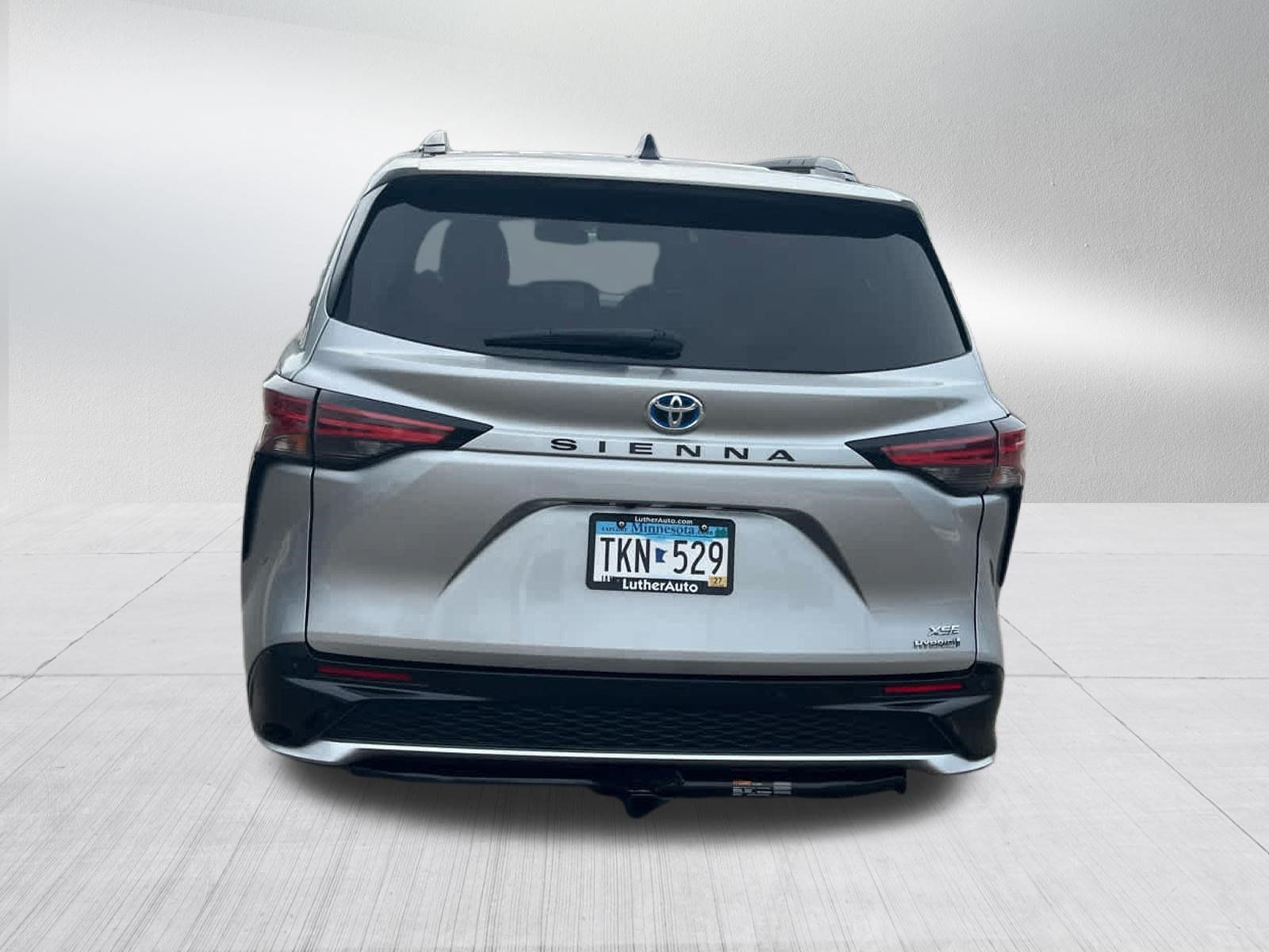 Certified 2021 Toyota Sienna XSE w/ XSE Plus Package FWD image 4