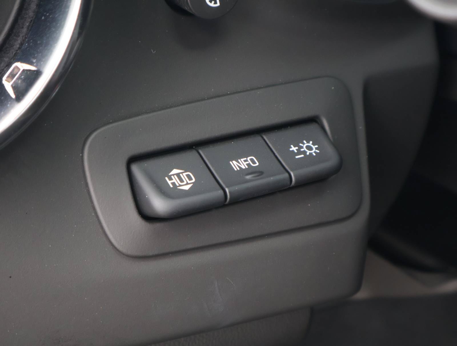 Used 2019 Chevrolet Camaro ZL1 RWD image 25