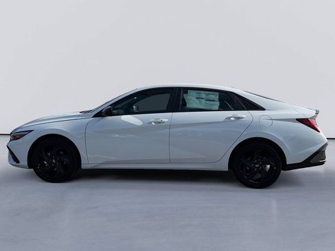 New 2026 Hyundai Elantra SEL FWD image 6