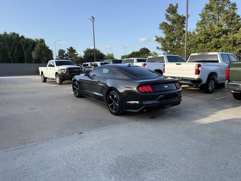 Used 2022 Ford Mustang Coupe w/ Equipment Group 101A RWD image 4