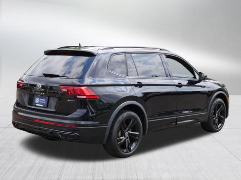 Certified 2024 Volkswagen Tiguan SE R-Line AWD/4WD image 7