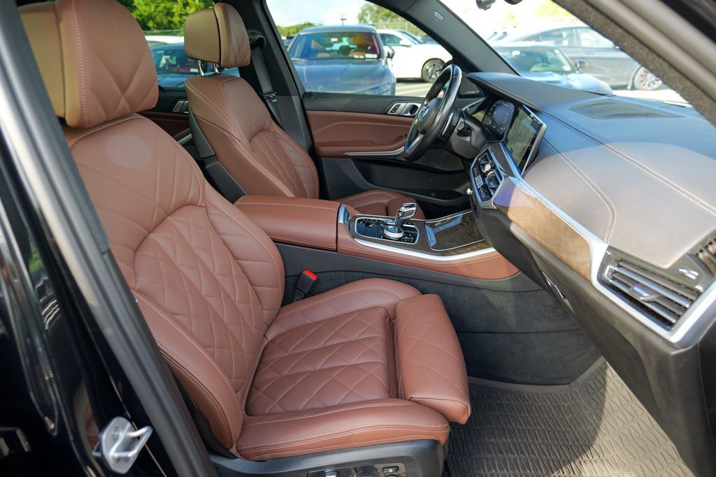 Used 2023 BMW X5 M50i w/ Executive Package AWD/4WD image 37