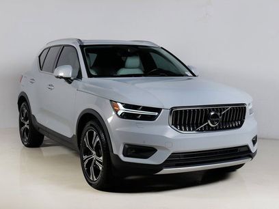 Used 2021 Volvo XC40 T5 Inscription w/ Advanced Package