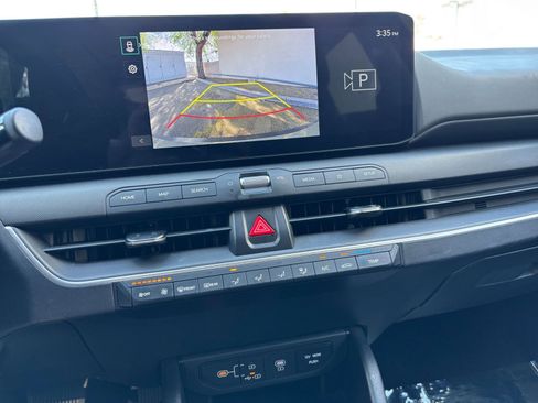Used 2025 Kia K4 LXS image 17