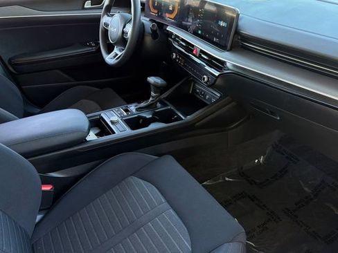 Used 2025 Kia K5 LXS FWD image 18