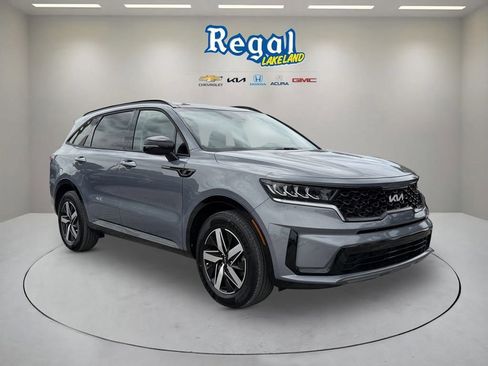 Certified 2023 Kia Sorento S w/ Panoramic Sunroof Package FWD image 1