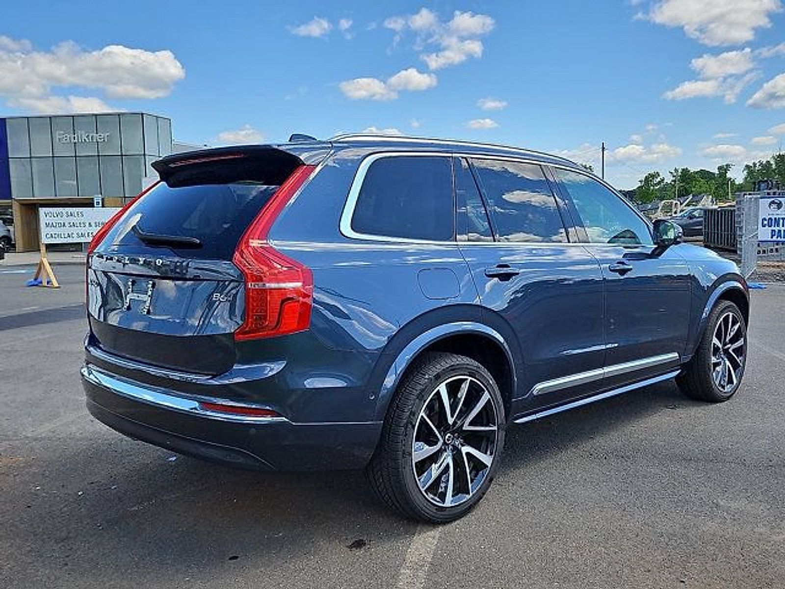 Used 2024 Volvo XC90 B6 Plus w/ Protection Package Premier AWD/4WD image 6